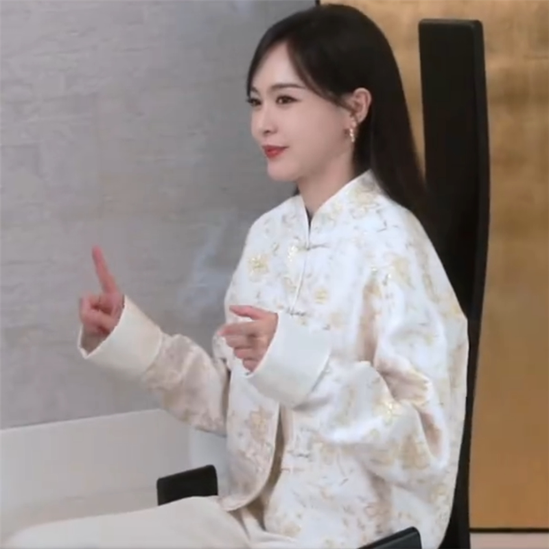 唐嫣春晚同款新中式国风衬衫上衣外套百褶半身裙子2024龙年衣服女