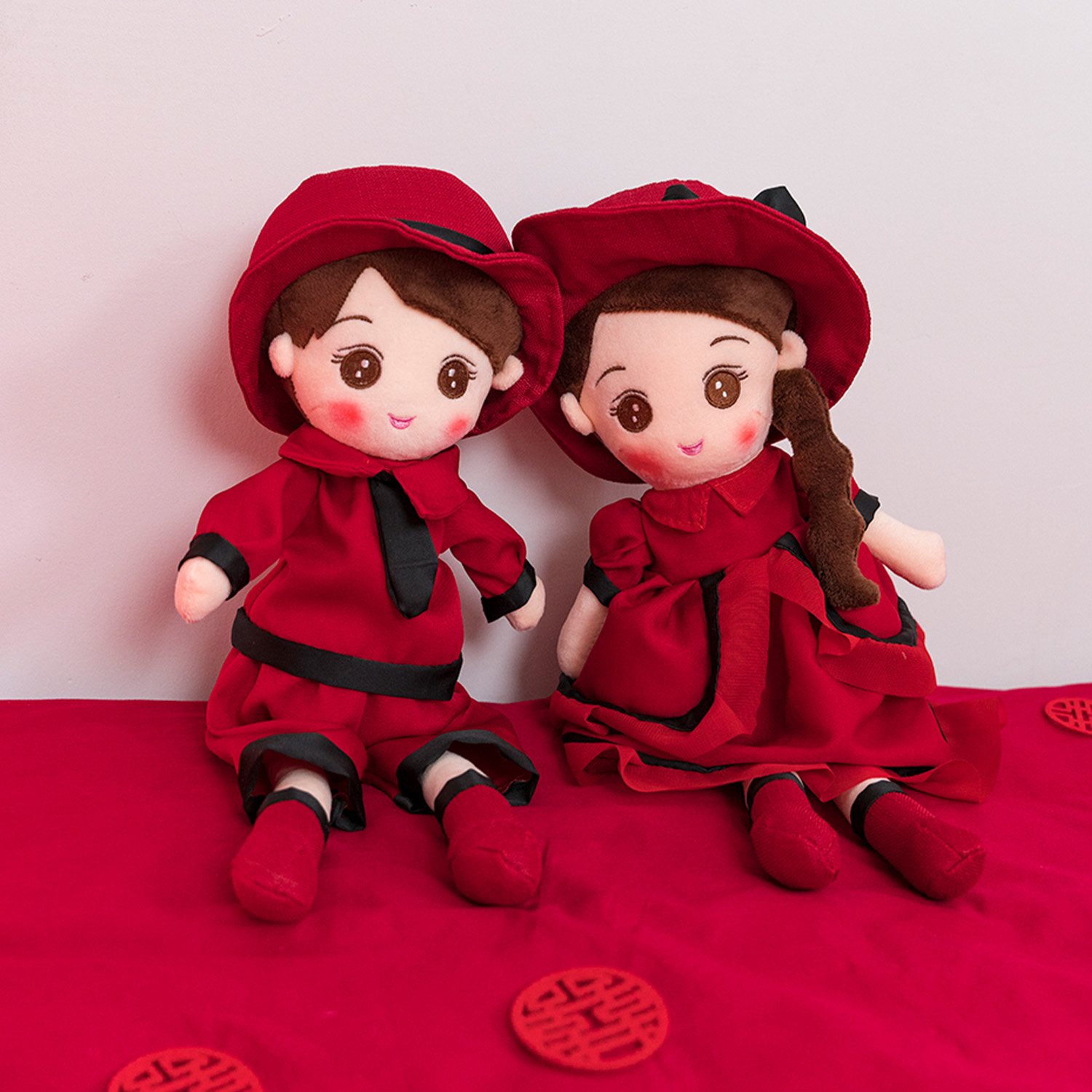 薇妮婚品新款压床娃娃一对结婚喜娃婚房布置新婚沙发金童玉女玩偶