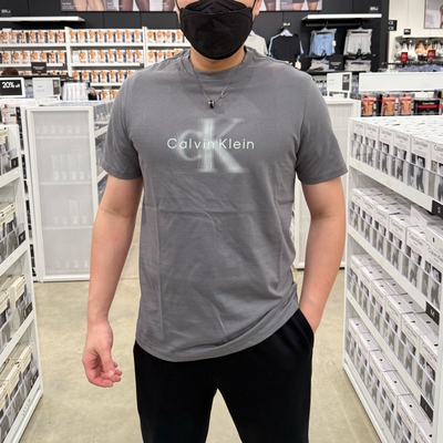 CK休闲时尚印花纯棉透气短袖T恤