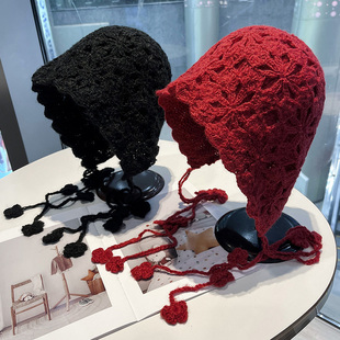 2026新款 保暖防寒显脸小护耳帽 手工编织花朵流苏针织帽子女秋冬季