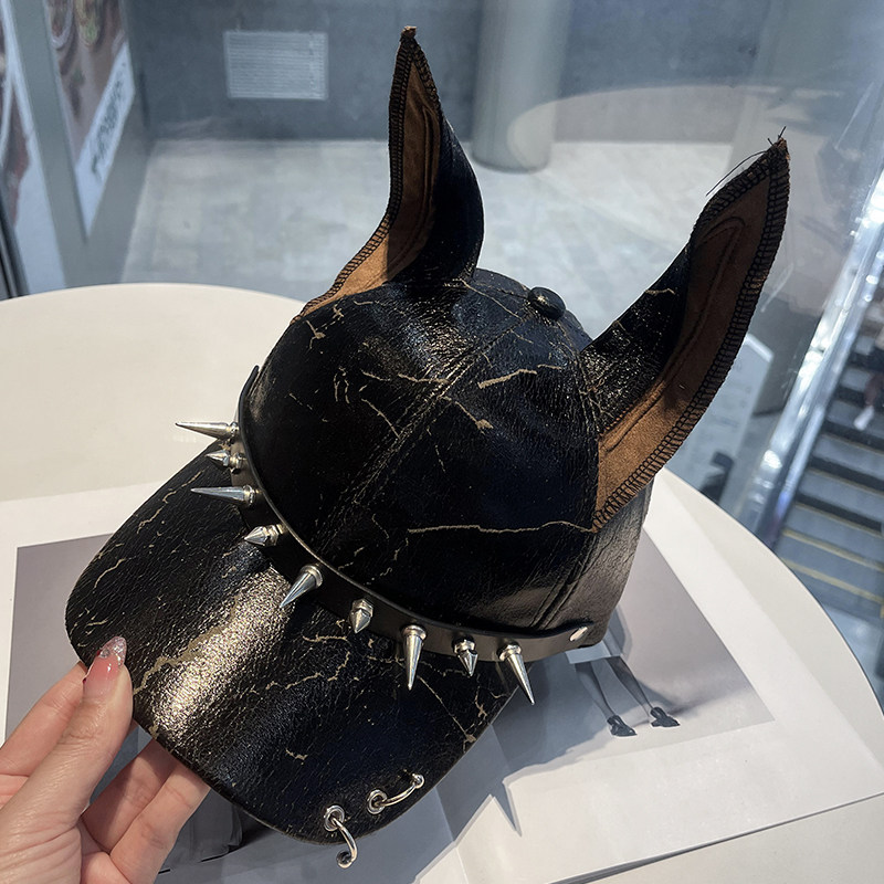 美式朋克暗黑风裂纹杜宾耳朵铆钉重工棒球帽百搭宽檐显脸小鸭舌帽