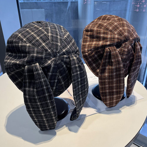 复古格纹兔耳朵八角帽
