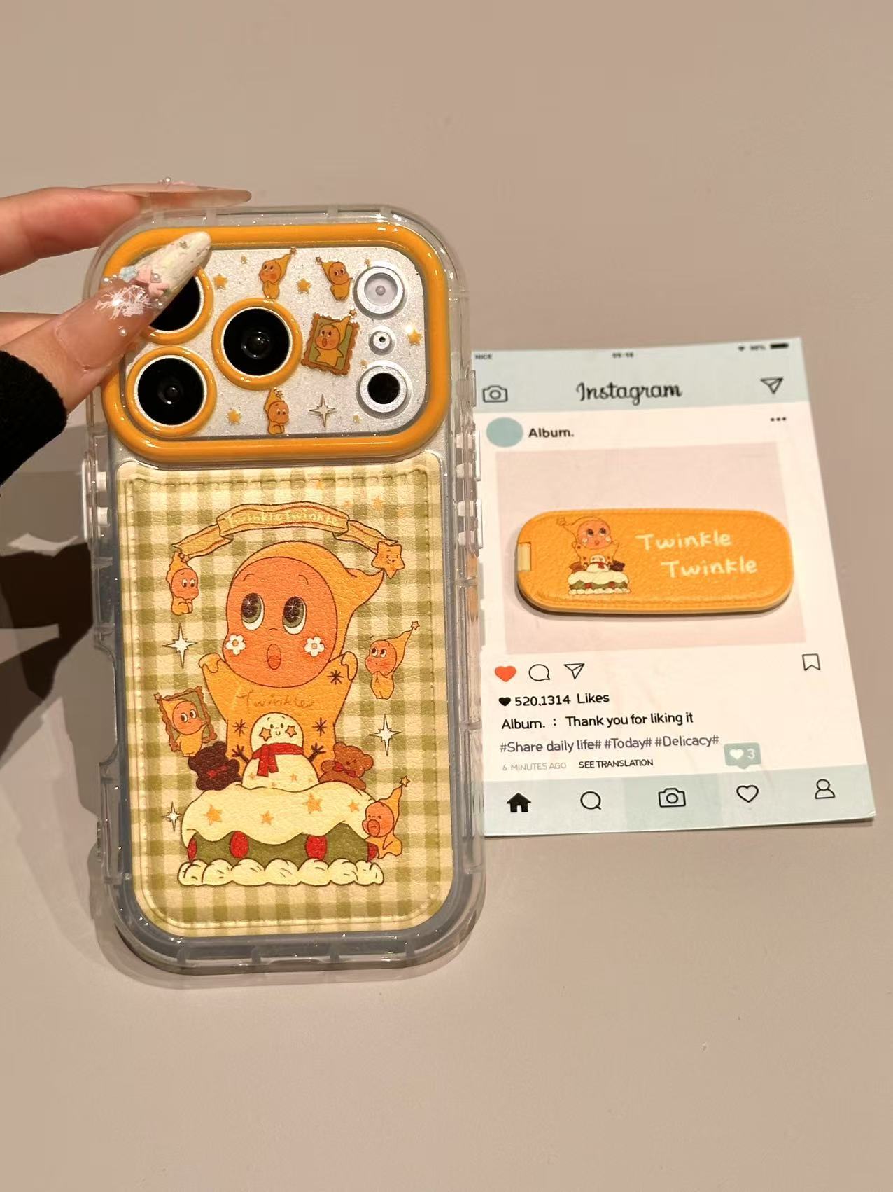 卡通可爱绿格纹蛋糕星星人皮纹壳适用苹果17/16/15/14防摔手机壳 · 绿格纹蛋糕星星人-单壳 苹果15pro