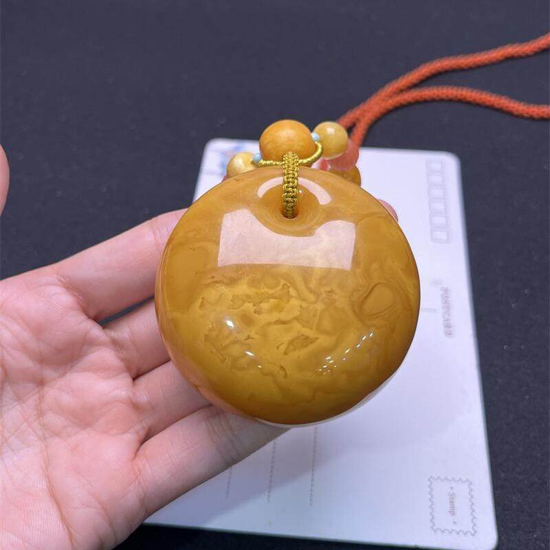 天然欧洲原矿回流老蜜蜡平安扣女款项链吊坠59.6g无优化无烤色秀