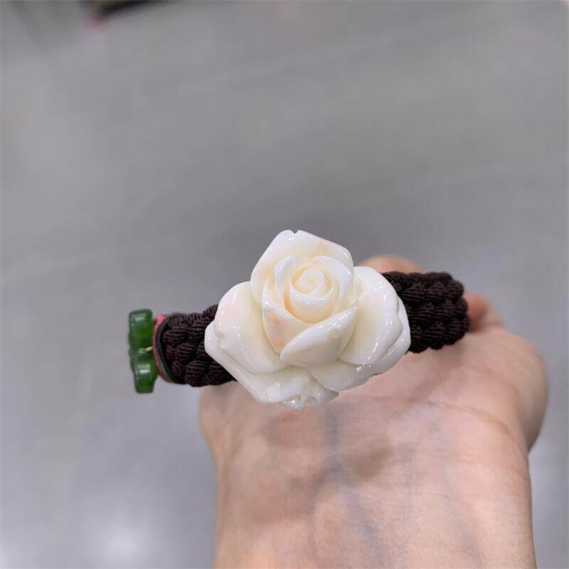天然猪油膏白珊瑚雕刻玫瑰花手牌手链原色有机宝石阿卡白粉礼物颂