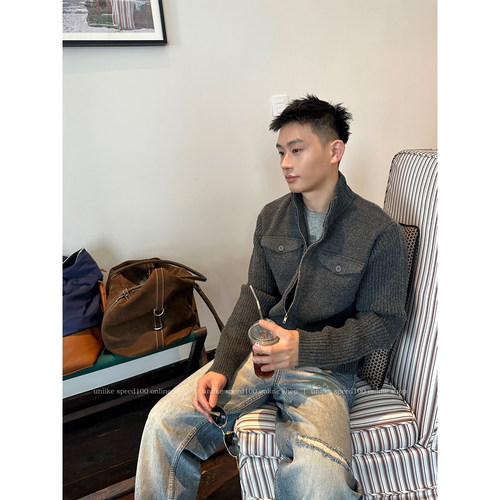 灰色高级感拉链开衫毛衣
