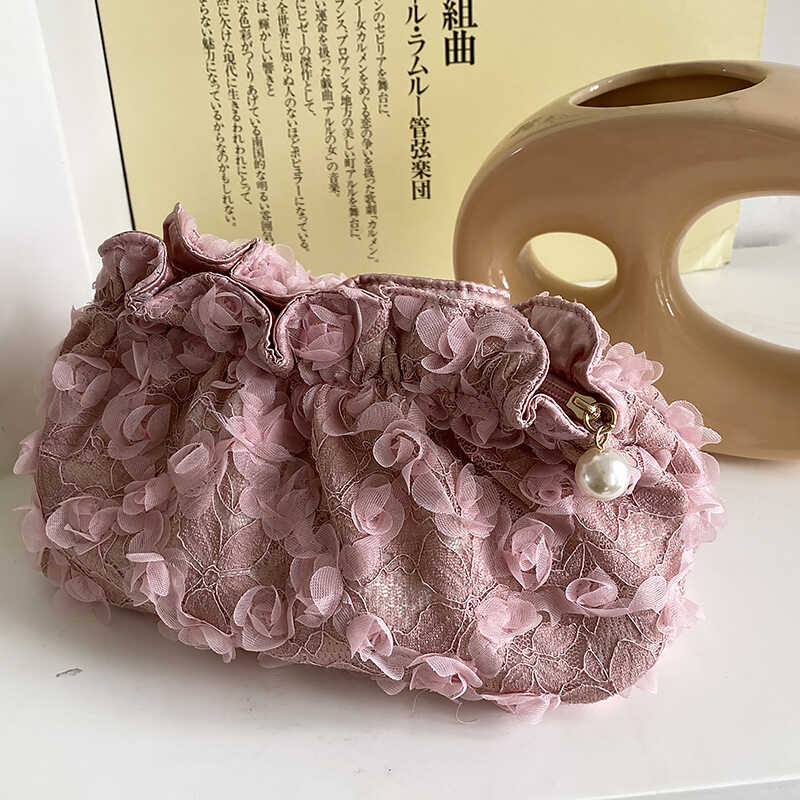 唯品会女日系优雅立体蕾丝花朵刺绣收纳包袋手拿包旅行便携随手包