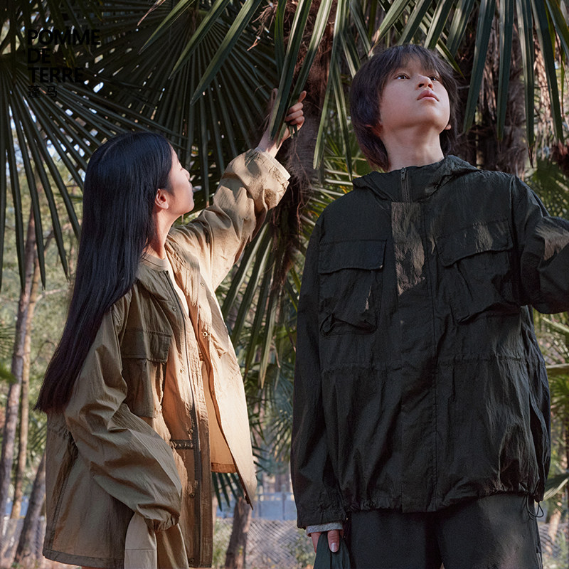 [运动系列]防晒蓬马大童夹克外套连帽春装男女儿童pomme de terre