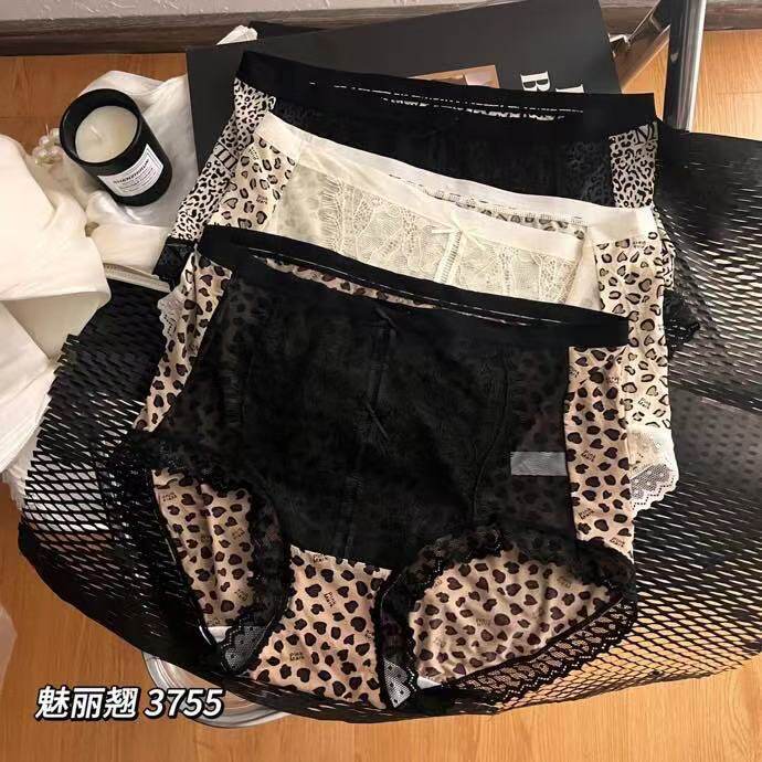 透明透视蕾丝包臀女内裤短裤