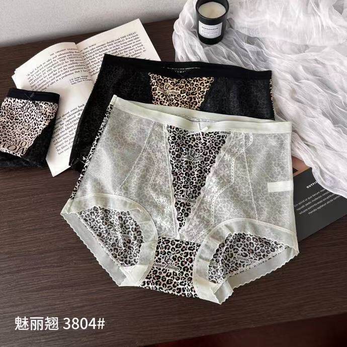 魅丽翘豹纹风潮内裤女蕾丝拼接网纱包臀性感中高腰三角裤短裤子