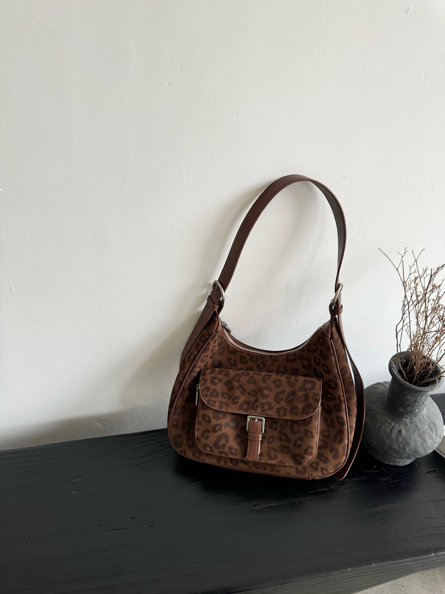 2024秋冬新款复古豹纹腋下包高级感小众设计单肩斜挎手提包包女