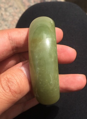 和田玉手镯特惠价玉52内径