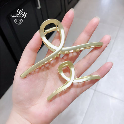 少女风金属哑光中号鲨鱼夹后脑勺