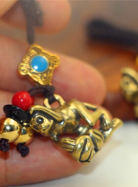 西藏纯黄铜生肖猴汽车钥匙扣吊坠