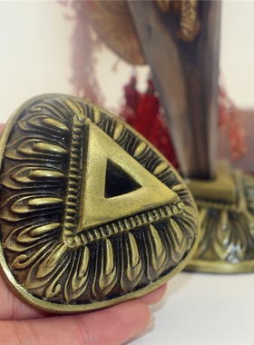 金属摆件金刚杵底座配件降魔杵底座支架1.3厘米边长三角形插孔