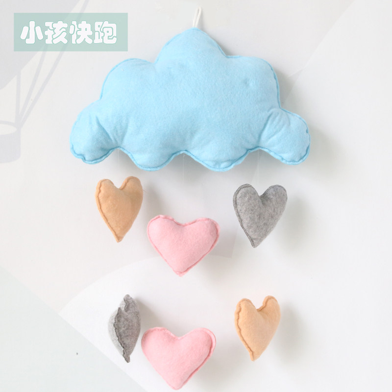北欧立体云朵儿童房吊件墙面装饰图片