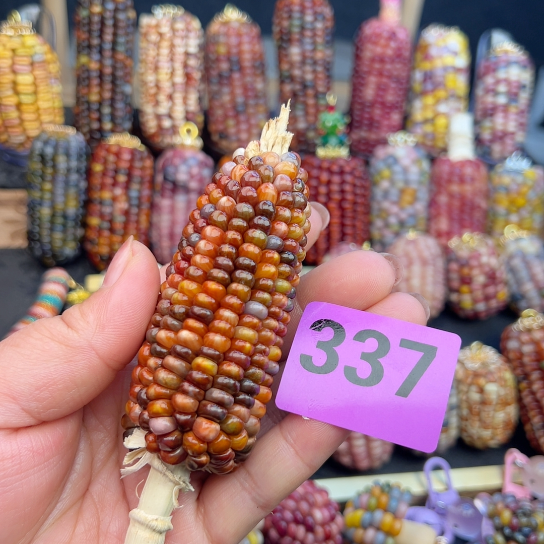 文玩玉米毛料盲盒摆摊手把件迷你七彩玻璃宝石血丝小玉米