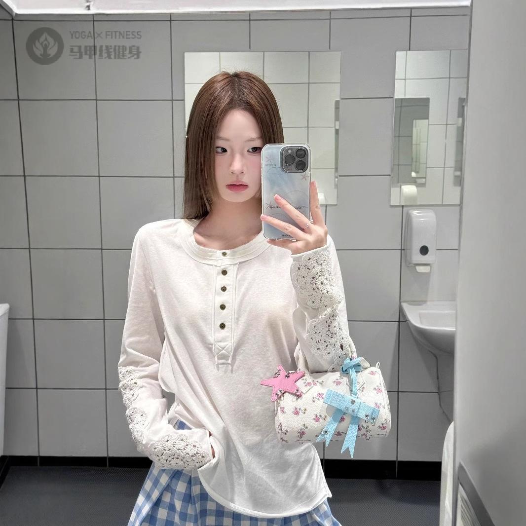 港风IC白色半纽扣拼接长袖T恤女