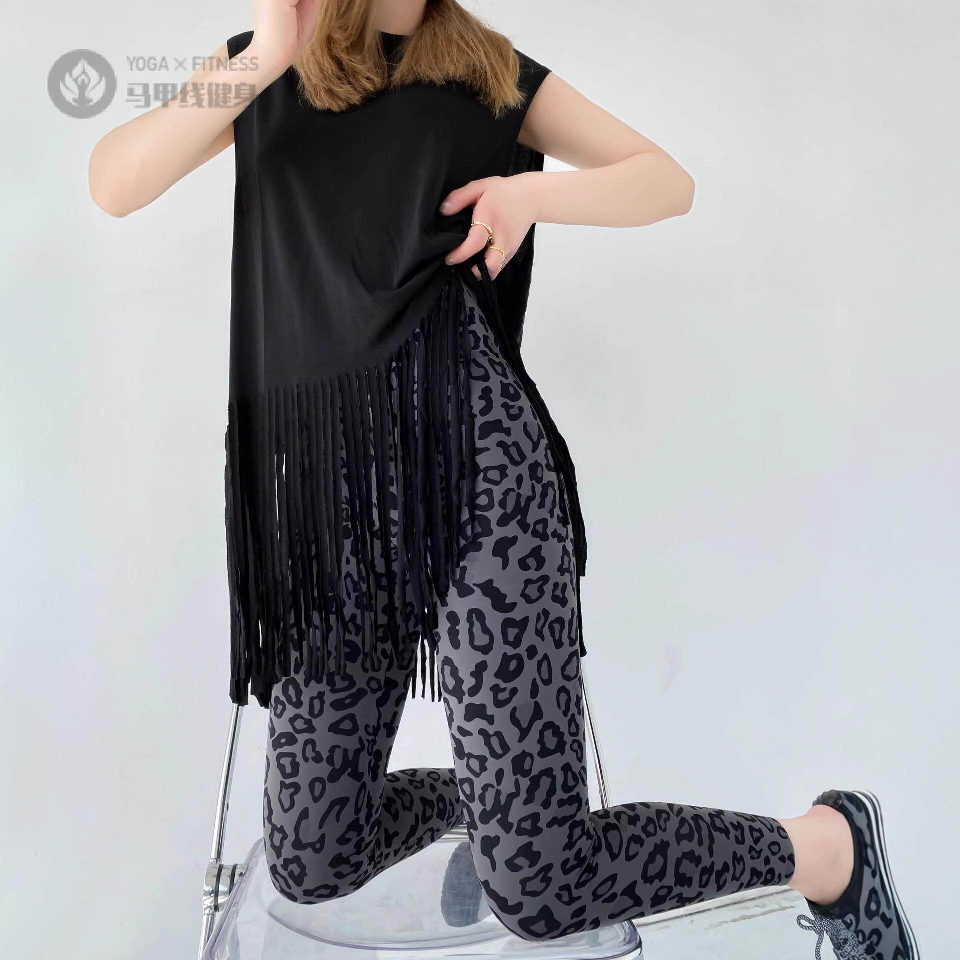 初冬磨毛豹纹打底裤保温薄绒裤子轻薄高弹力拉毛瑜伽裤收腹女裤