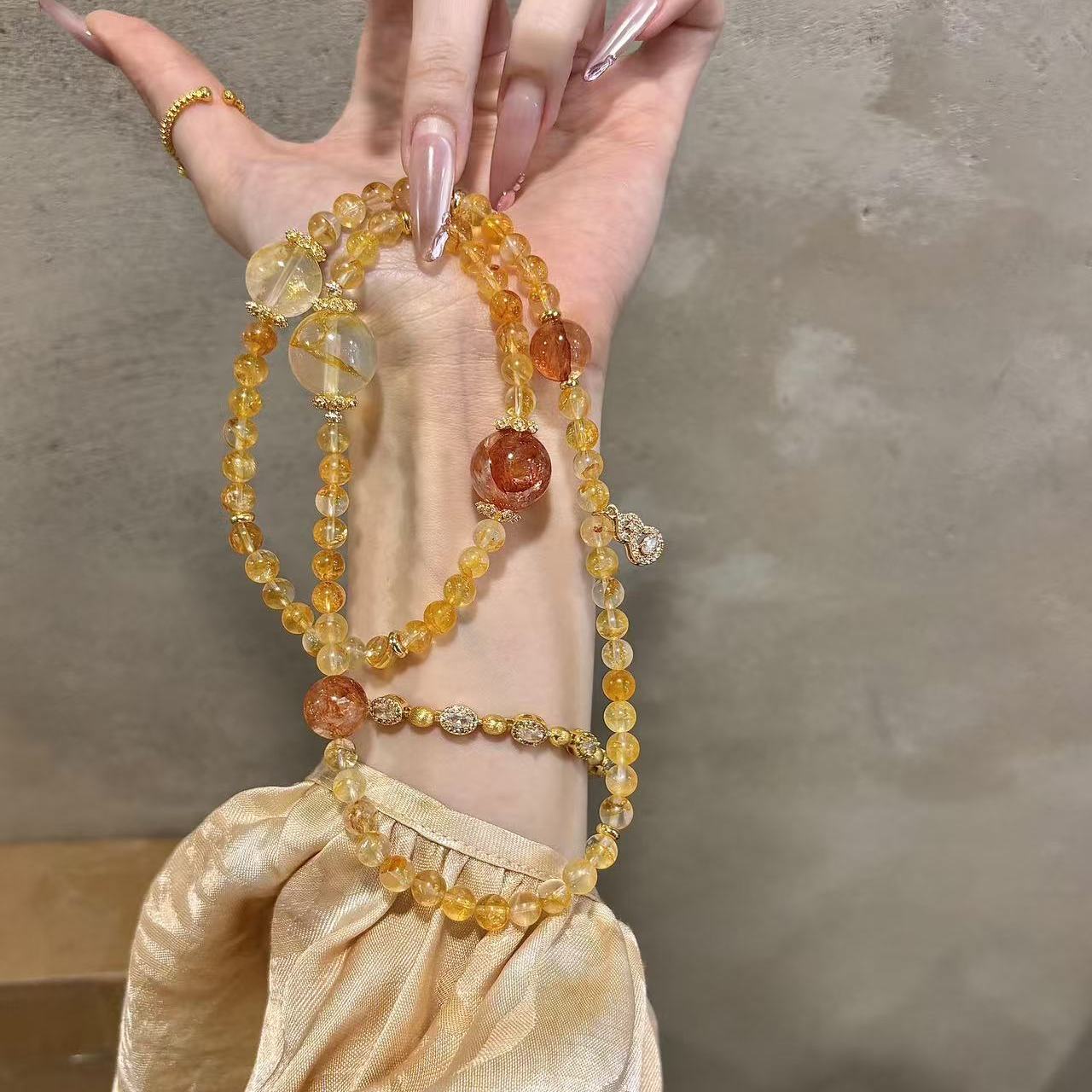 天然锦鲤黄胶花三圈手串原创设计款气质红胶花黄胶花多圈手链项链