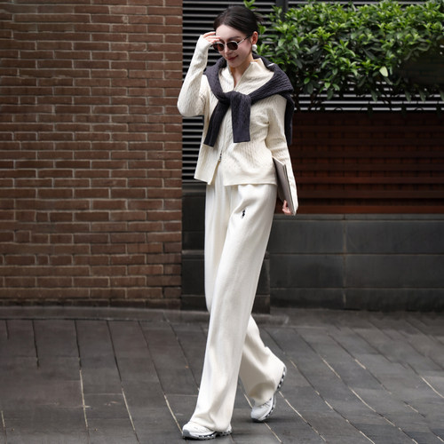 运动休闲套装高密针织小外套