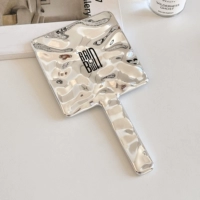 Серебряный черный принт