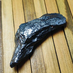 精品新疆五彩湾硅化铁能量石107*25重214g精致可把玩触感细腻9882