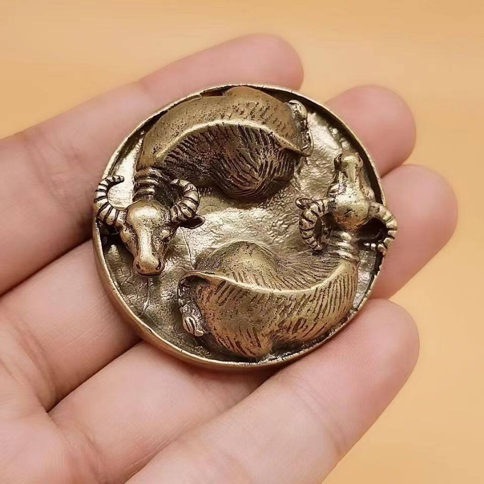 纯铜扭转乾坤双牛摆件八卦牛转乾坤复古实心铜茶宠茶道茶玩摆件