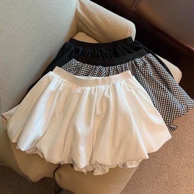 Hot Girl In Half Skirt, Anti-exposure, Fluffy Mini Skirt, Wh