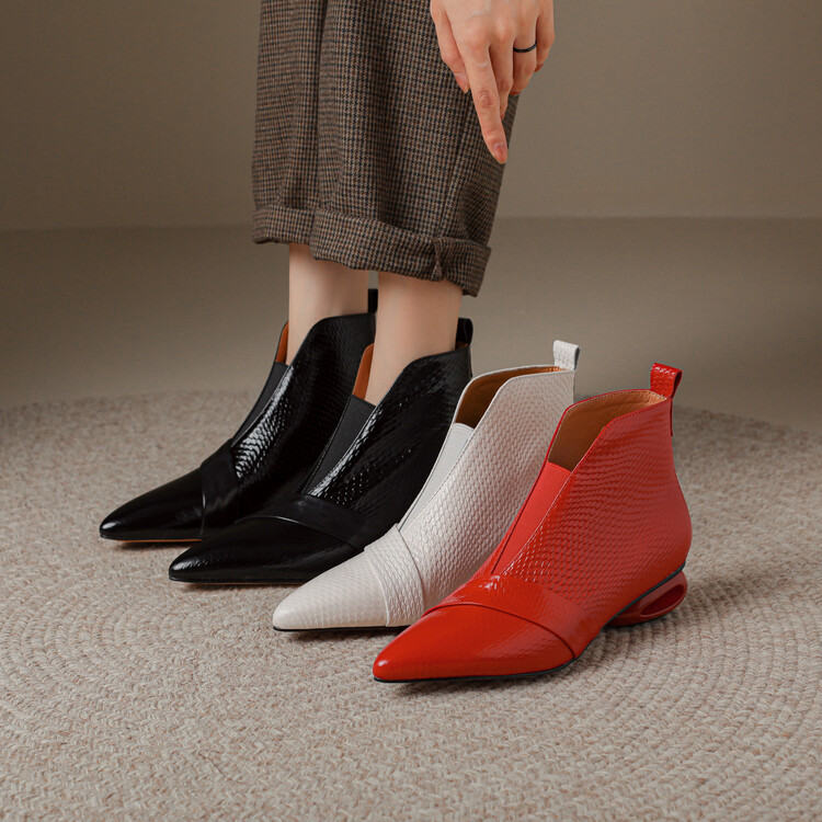 小众设计感~异型跟压花牛皮V口短靴女单裸靴尖头红色结婚鞋及踝靴