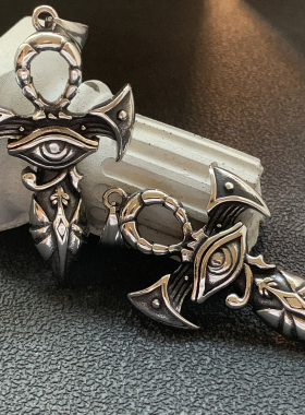 荷鲁斯之眼-十字毛衣链钛钢吊坠