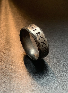 卢恩符文-菱形款不掉色钛钢古法蚀刻戒指男复古食指中古欧美指环