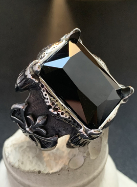 玄面鸢尾-镶嵌风钛钢拇指扳指戒指复古食指曜石中古花不掉色指环