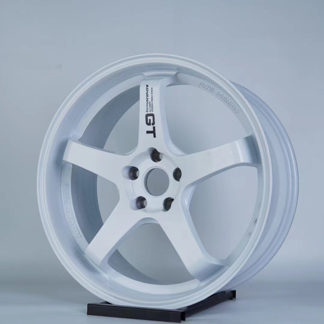 适配雅阁型格思域锐志GT轮毂横滨