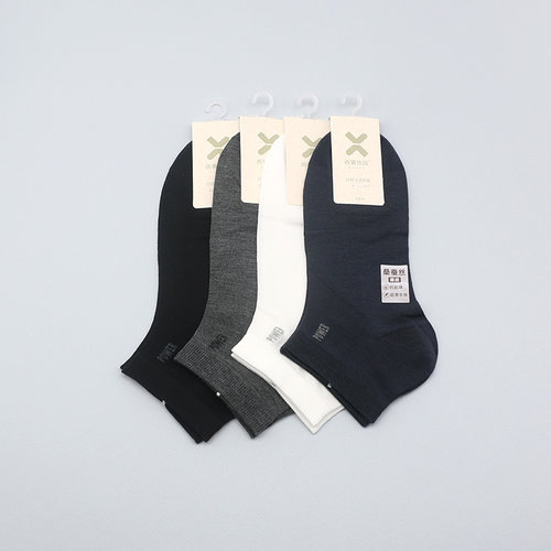 西客优品超薄桑蚕丝字母男船袜