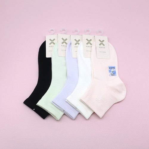 西客优品网眼小熊滴胶短筒女袜