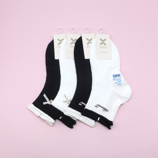 西客优品 春夏超薄竖条黑白组合卷边小短筒学生成人女袜261H3337