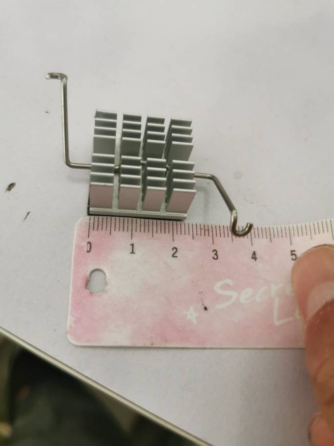 主板南桥散热片 具体那款不确定 拆机