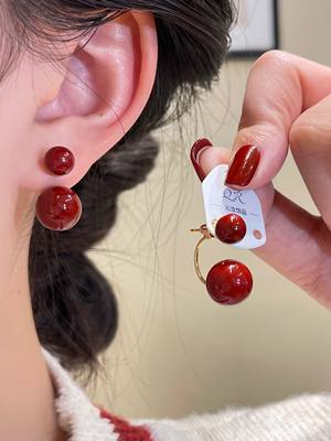 相思豆一款两戴红色耳环新年气质珍珠耳钉女2024新款小众设计耳饰