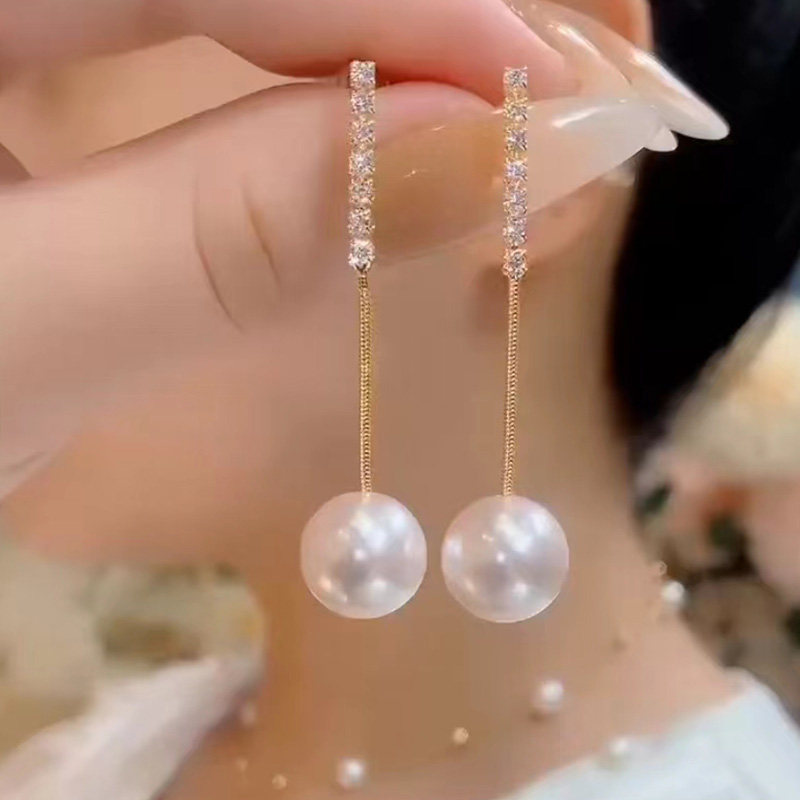 极简长款白色珍珠耳钉2024年新款潮方圆脸耳饰网红小众设计耳饰女,饰品/流行首饰/时尚饰品新,耳环,淘宝优惠券,粉丝福利购,淘宝优惠卷