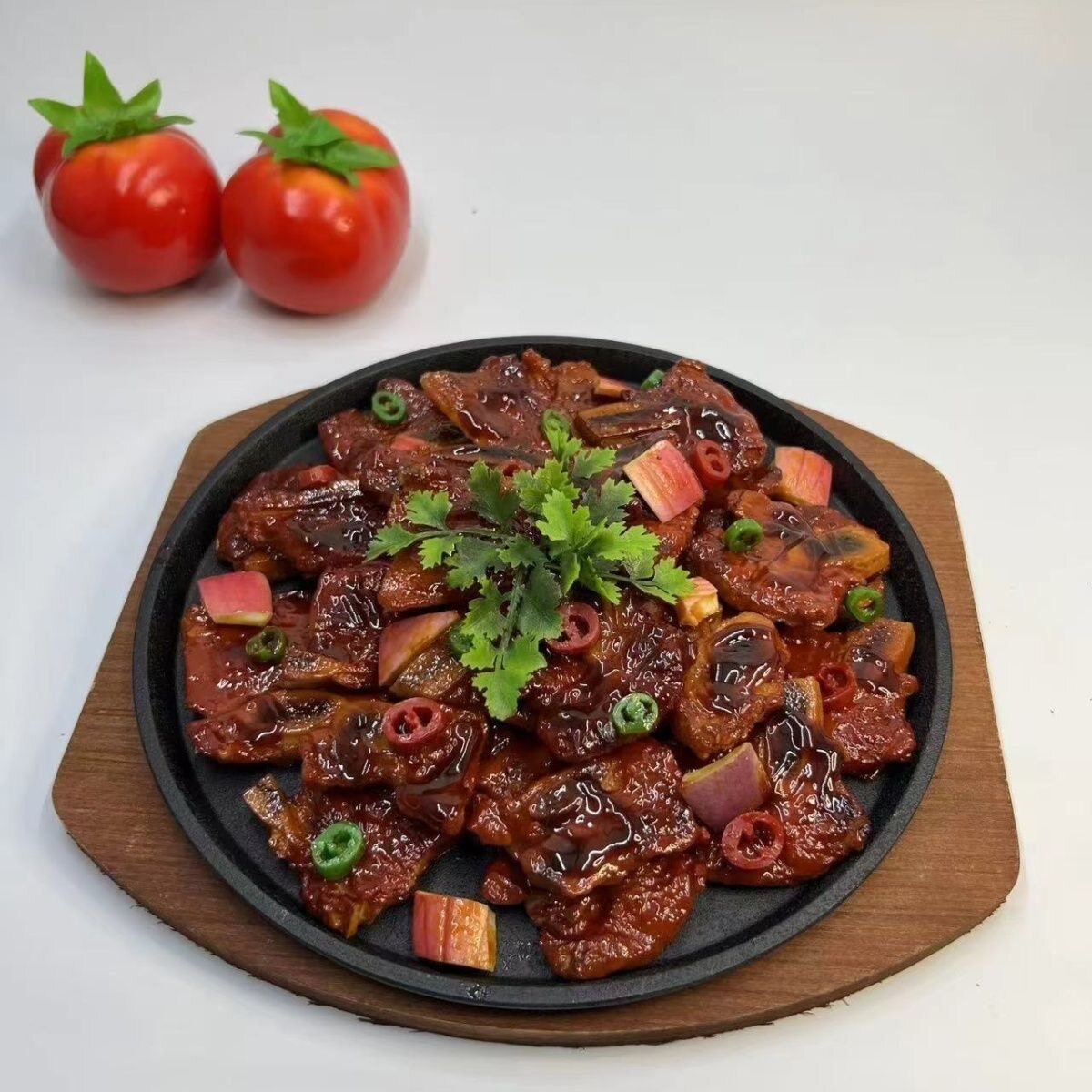 仿真铁板牛仔骨铁板牛肉模型猪仔骨食品模型道具假菜网红拍摄道具