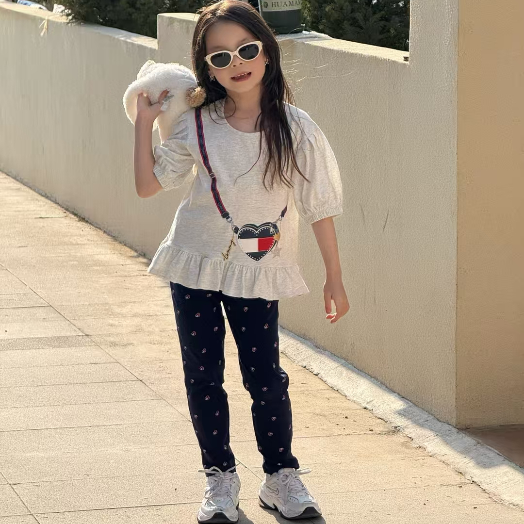 2025洋气现货汤家美国童装夏季女童白色爱心印花卫衣裙摆套装