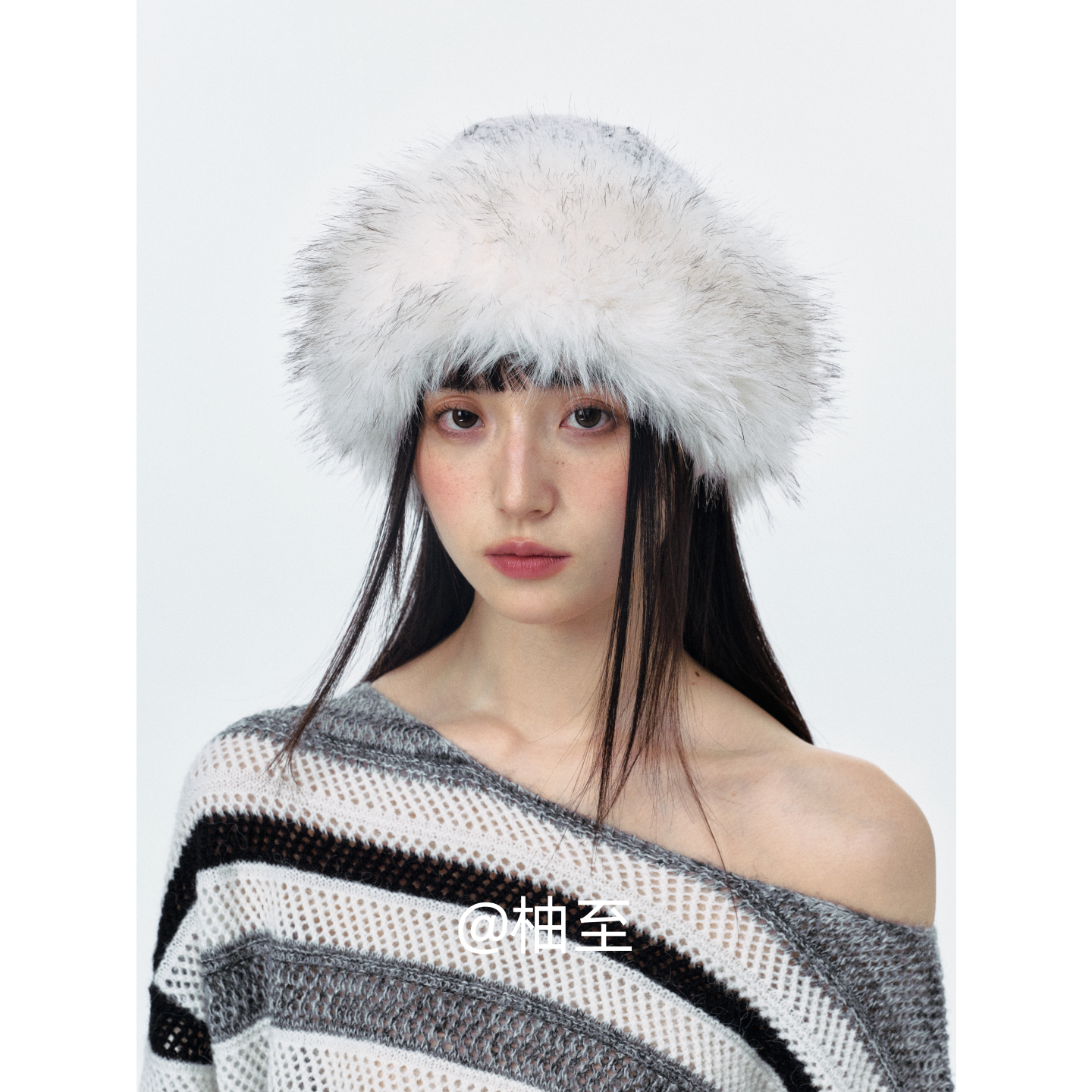 小众设计雪花毛绒渔夫帽子女秋冬韩版日系防寒保暖显脸小毛边盆帽