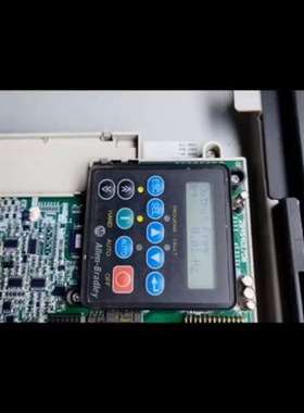 可维修变频器22C-D260A103132kw测试运行