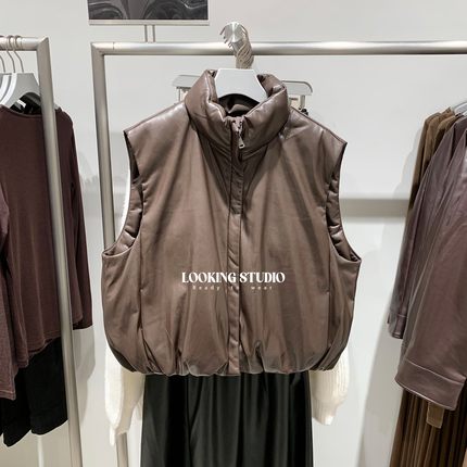 UR&DC2025冬季新款复古琥珀流光风立领超宽松无袖棉服马甲女外套