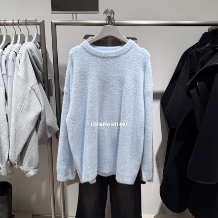 UR&DC2025冬季新款软糯感气质简约日常毛绒圆领套头长袖针织衫女