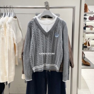 UR&DC2026春季新款学院风撞色拼接假两件刺绣长袖针织衫女上衣潮