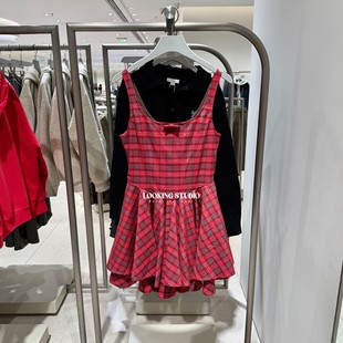 UR&DC2026春季新款气质都市复古红色格纹蝴蝶结双层摆吊带连衣裙