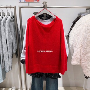 UR&DC2026春季新款魅力气质简约船领大红色宽松套头长袖针织衫女