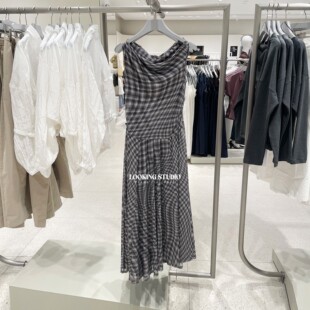 收腰显瘦连衣裙 潮流拼接格纹印花斜领漏肩无袖 UR&DC2026春季 新款